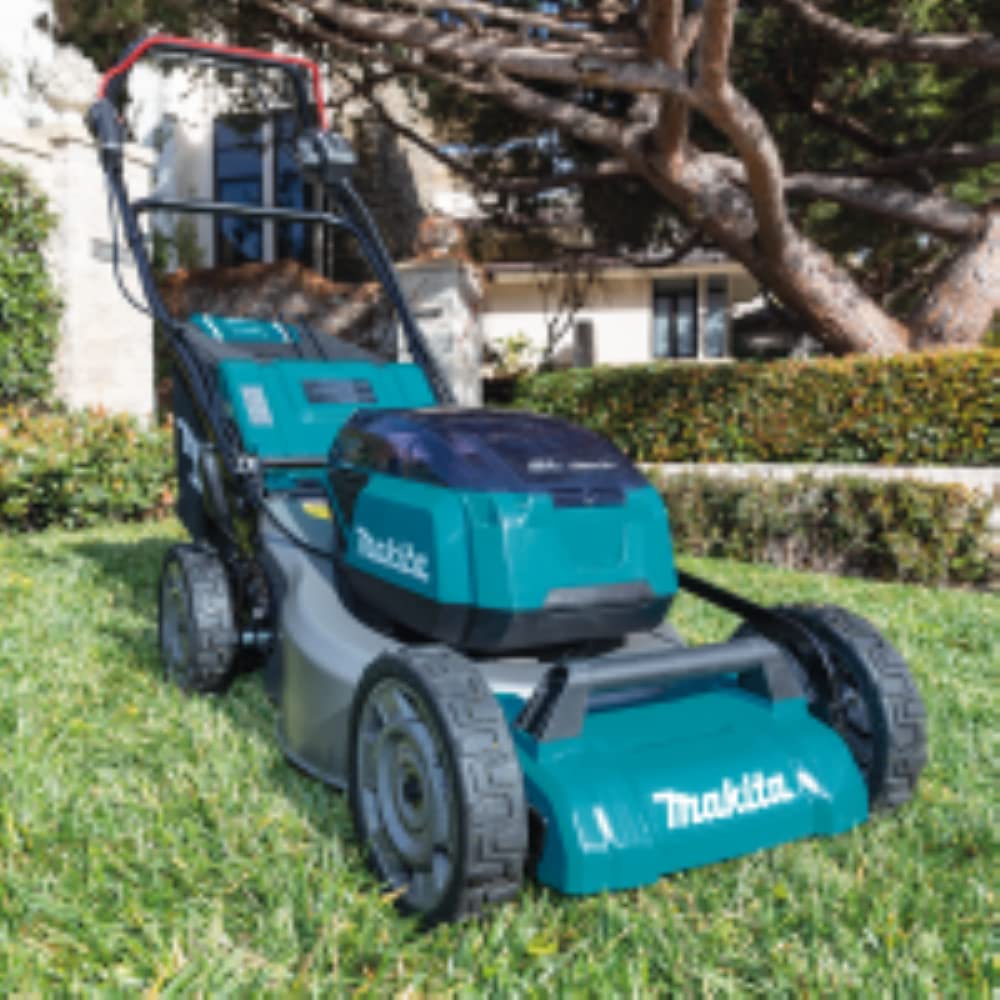 Tondeuse autotractée Makita 36V (2x18V) – 4 batteries 5Ah DLM462PT4